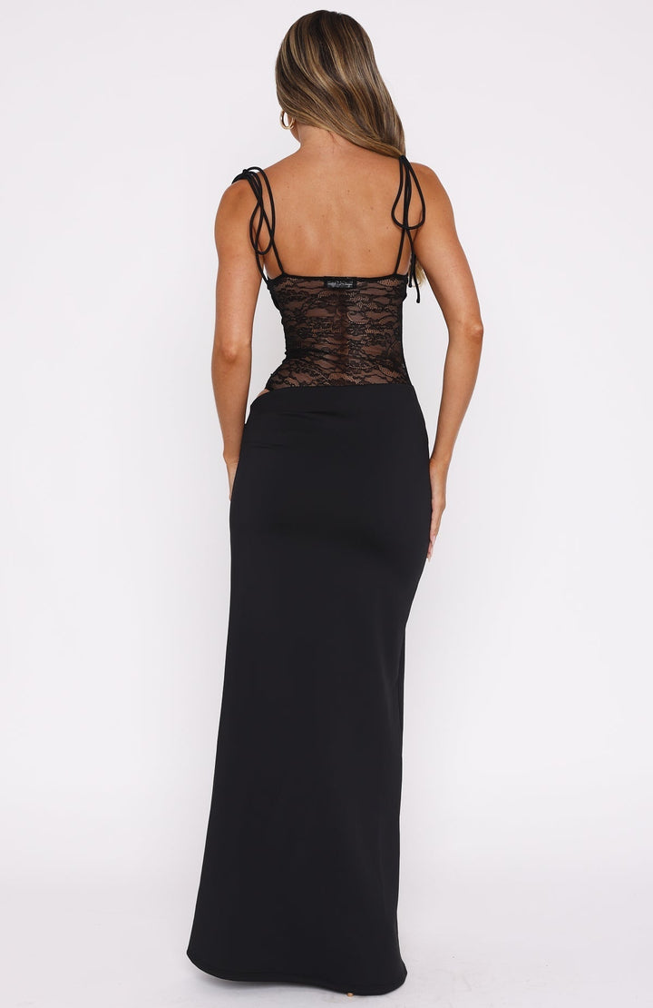 Darla – Rochie Maxie de Damă Elegantă cu Dantelă și Croială Ajustată