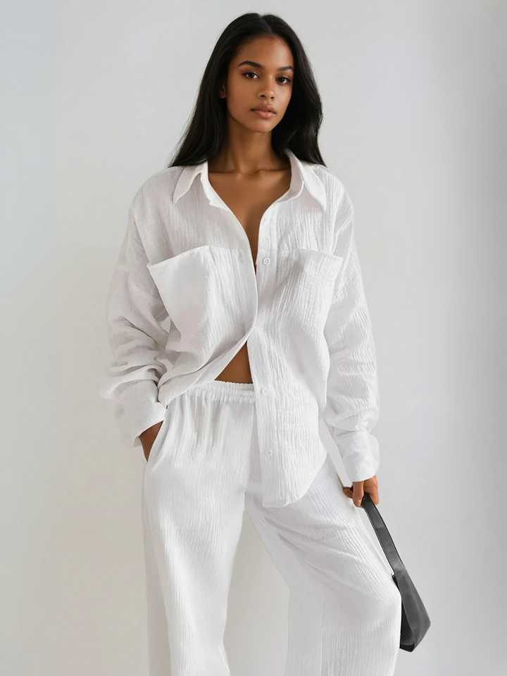 Set asortat minimalist, lejer, cu cămașă și pantaloni