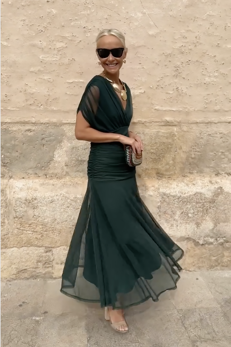 Rochie Luisa cu Decolteu în V