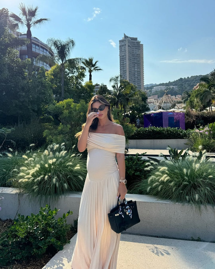 Amara – Rochie Maxi de Maternitate Elegantă cu Falduri