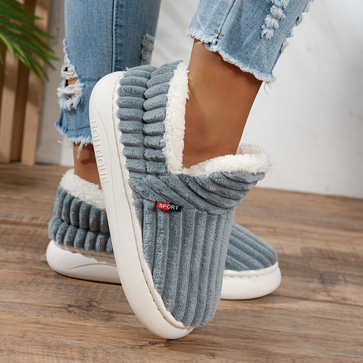 CozyStep – Papuci de casă pufoși