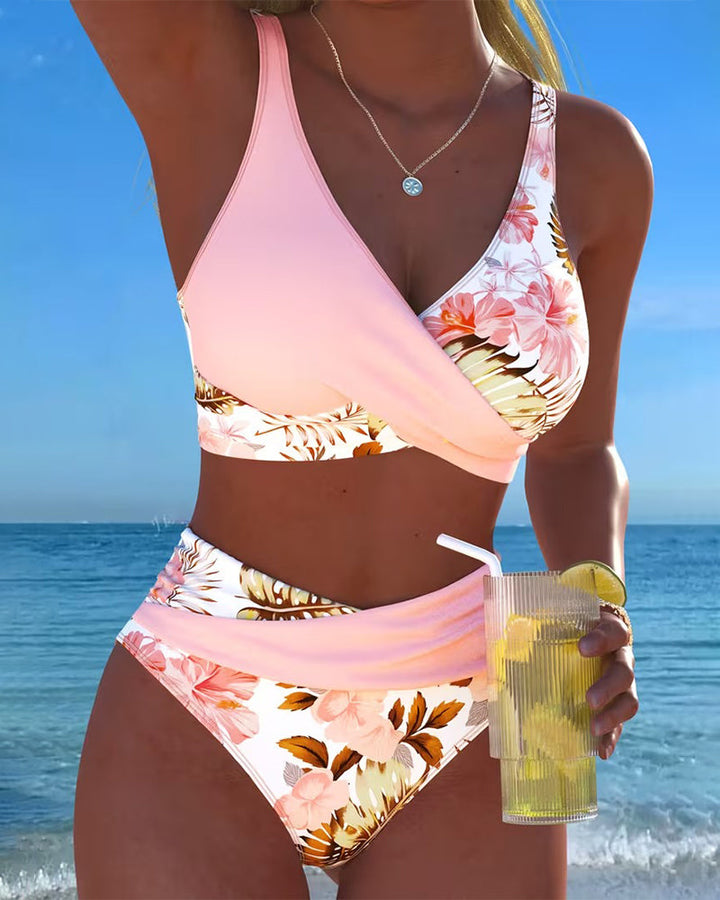 Costum de baie cu imprimeu floral contrastant și deschidere
