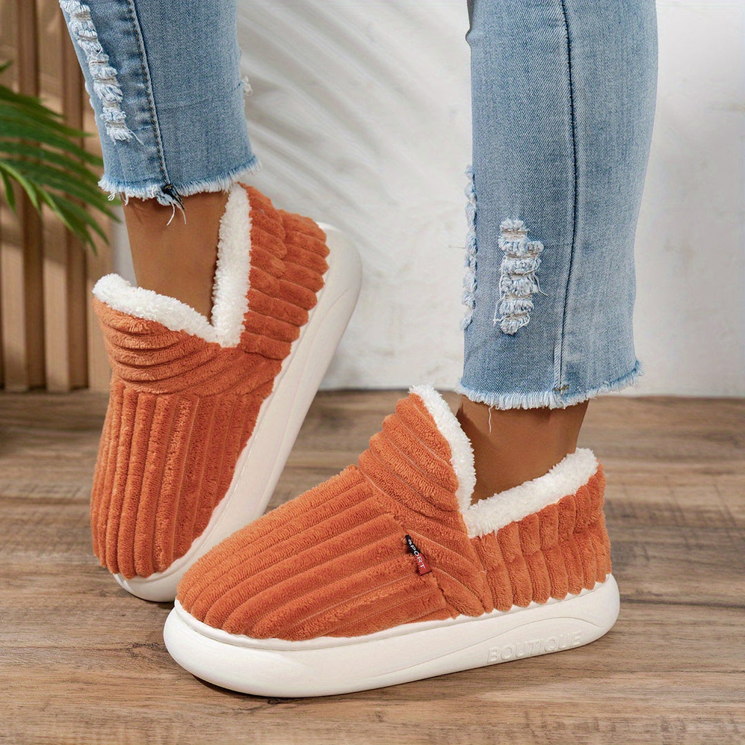 CozyStep – Papuci de casă pufoși