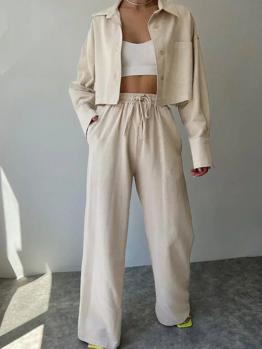 Set de pantaloni din două piese cu guler și șnur, casual