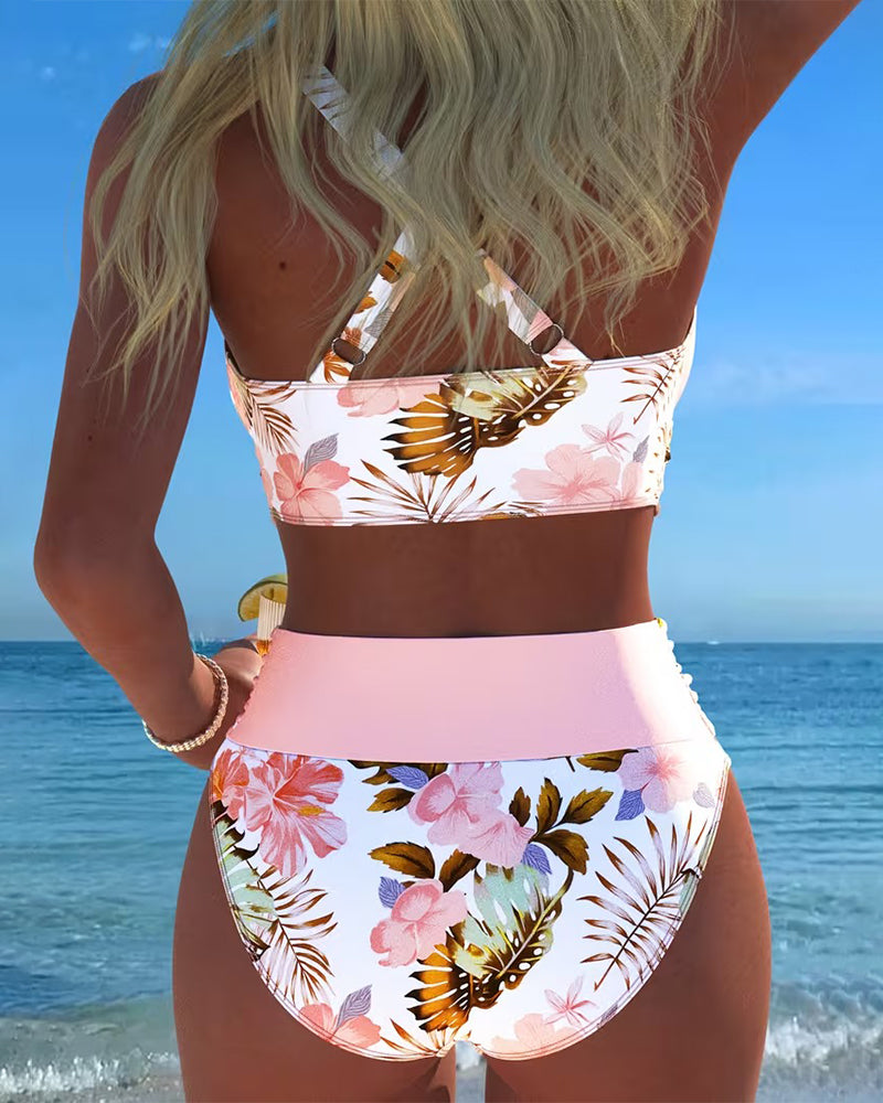 Costum de baie cu imprimeu floral contrastant și deschidere