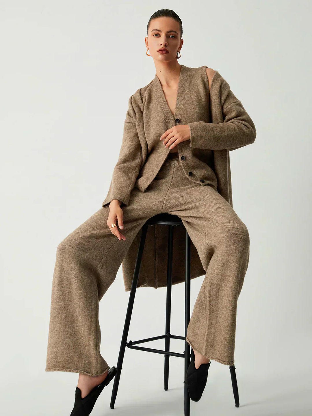 Cardigan lung din trei piese cu pantaloni casual