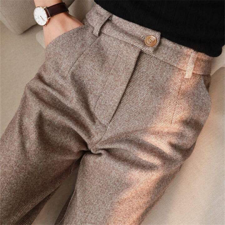 Lea | Pantaloni plisati pentru femei