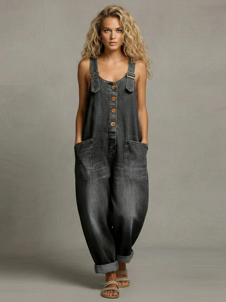 Alicia – salopetă din denim elegantă, cu buzunare practice