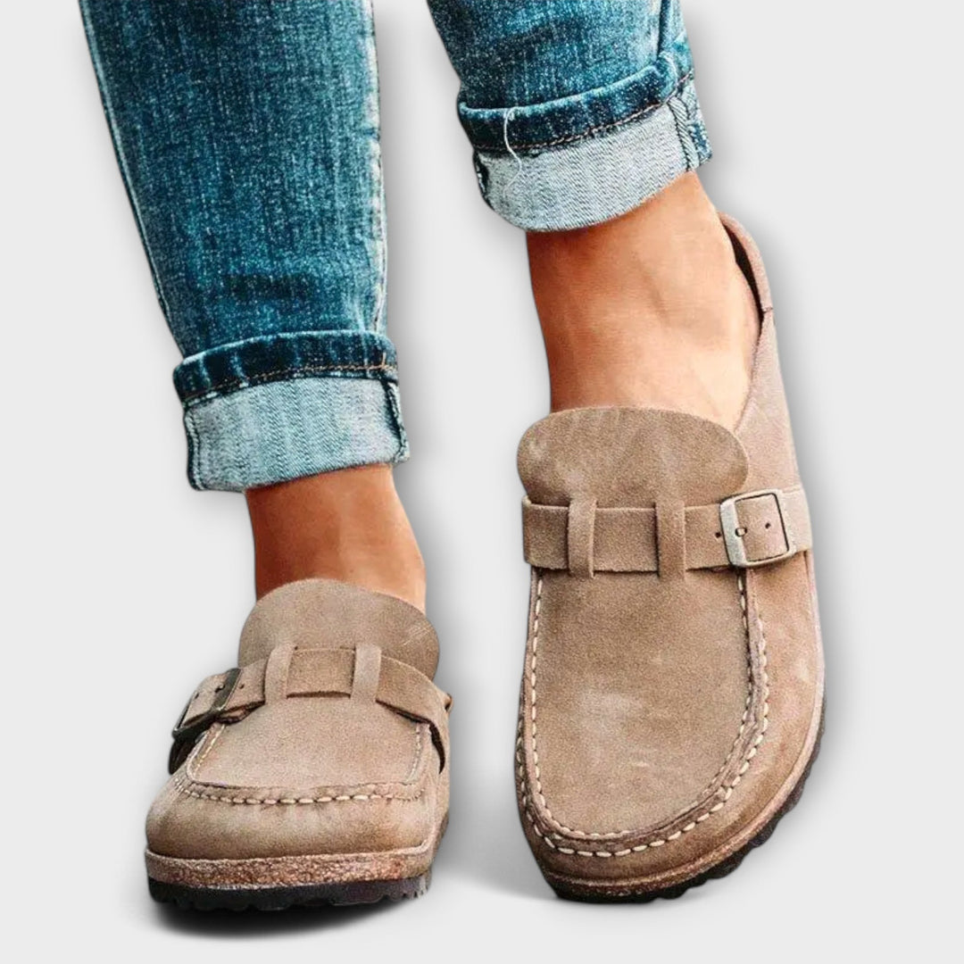 Mocasini ortopedici pentru femei cu cataramă decorativă
