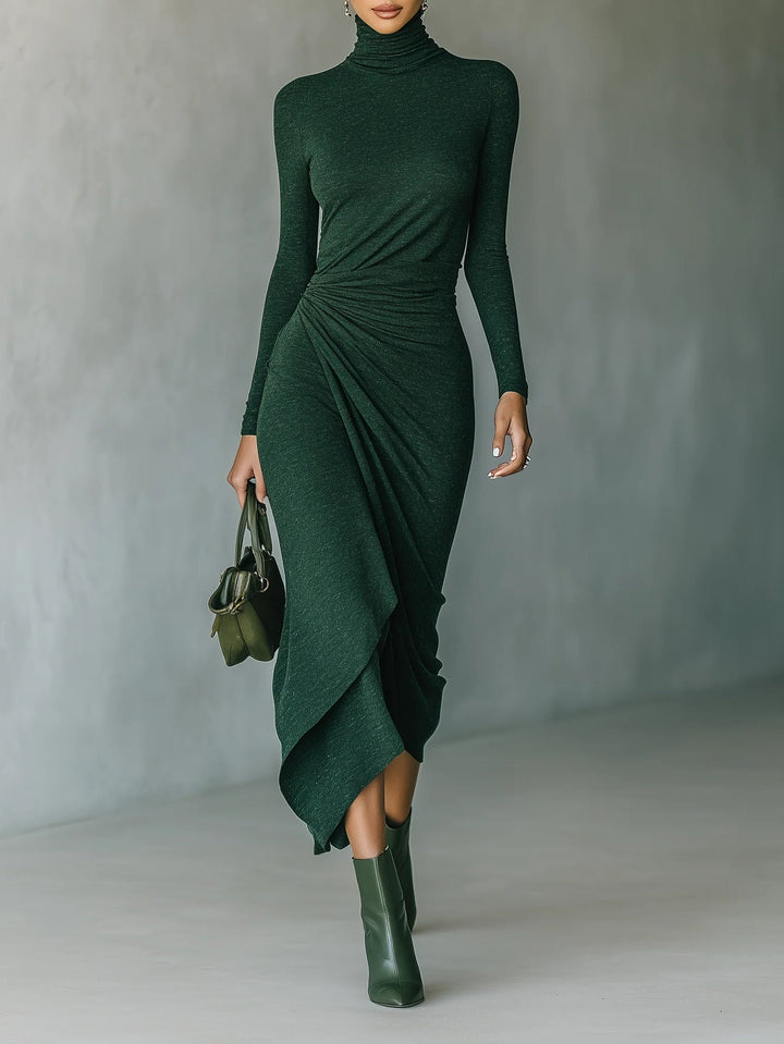 Felicia |  Rochie midi asimetrică înfășurată cu pliseuri și guler înalt verde închis