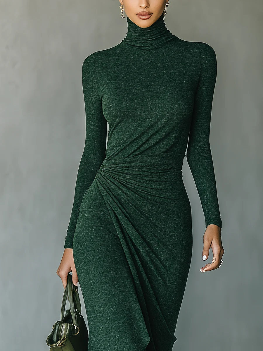 Felicia |  Rochie midi asimetrică înfășurată cu pliseuri și guler înalt verde închis