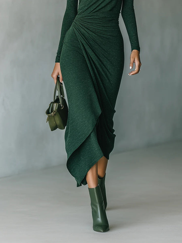 Felicia |  Rochie midi asimetrică înfășurată cu pliseuri și guler înalt verde închis