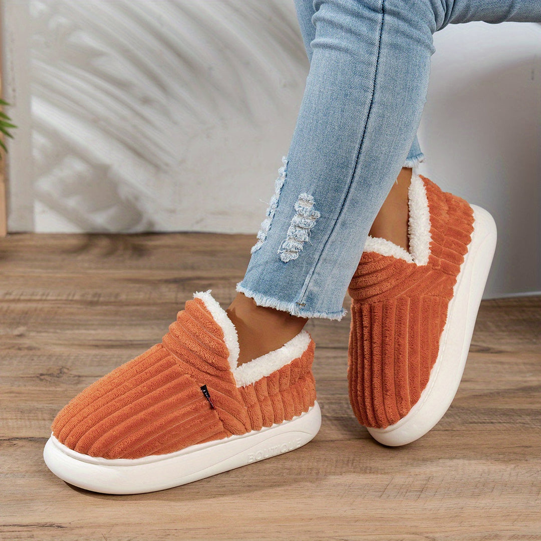 CozyStep – Papuci de casă pufoși