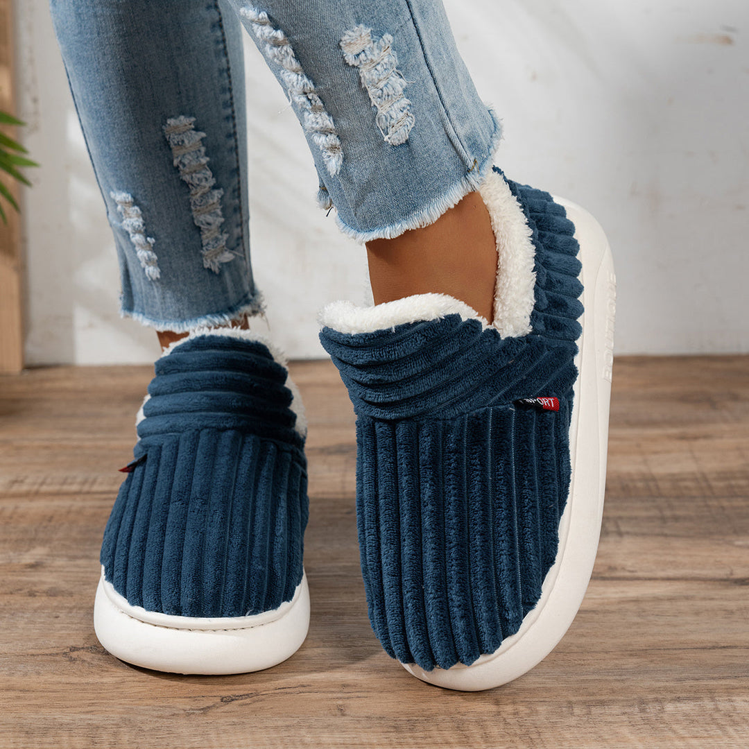 CozyStep – Papuci de casă pufoși