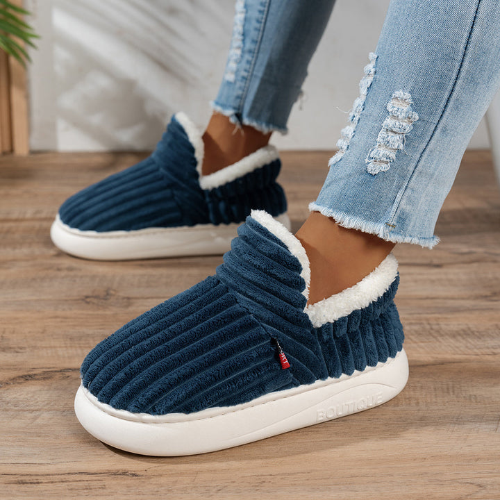 CozyStep – Papuci de casă pufoși
