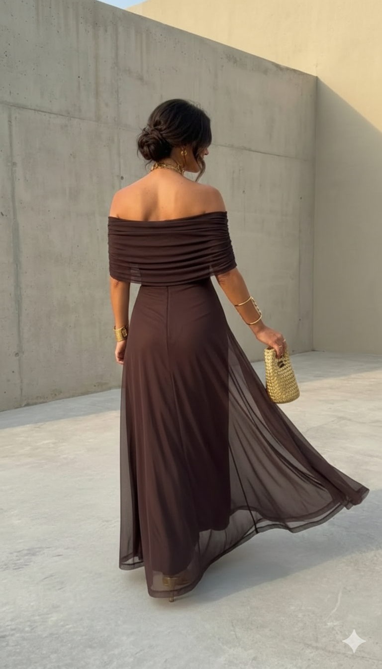 Uma – Rochie Lungă Fluidă cu Design Elegant