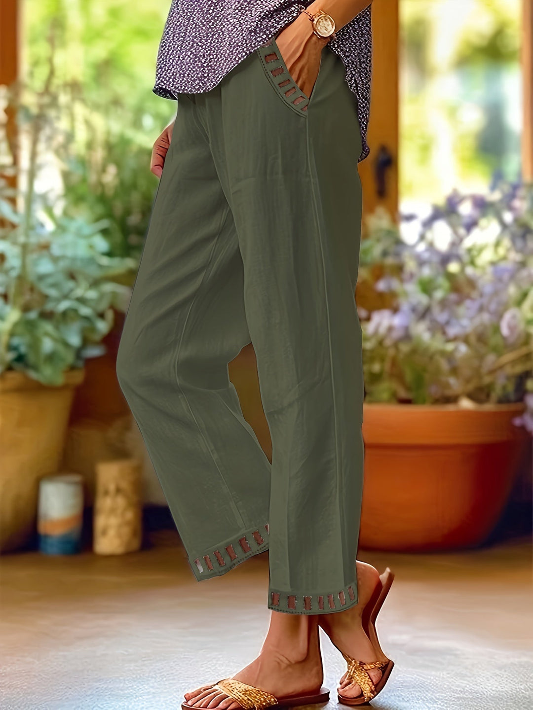 Wren – Pantaloni Croiți Relaxați cu Detalii Contrastante