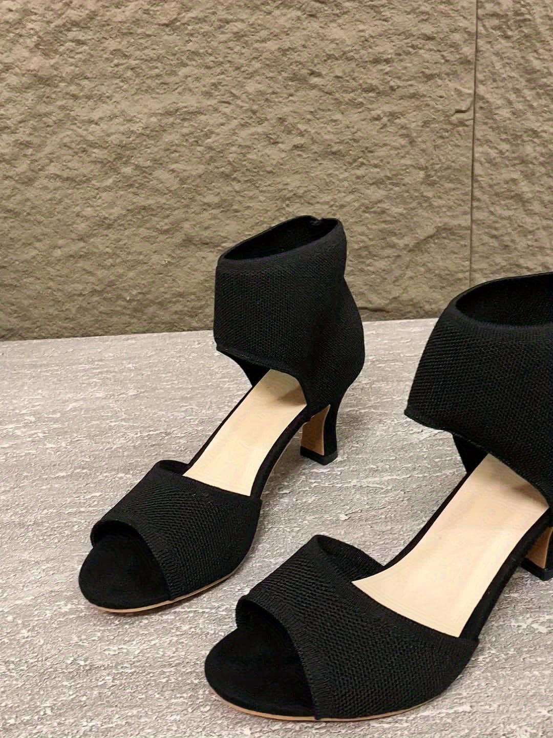 Agnieszka – Tocuri Elegante Ortopedice