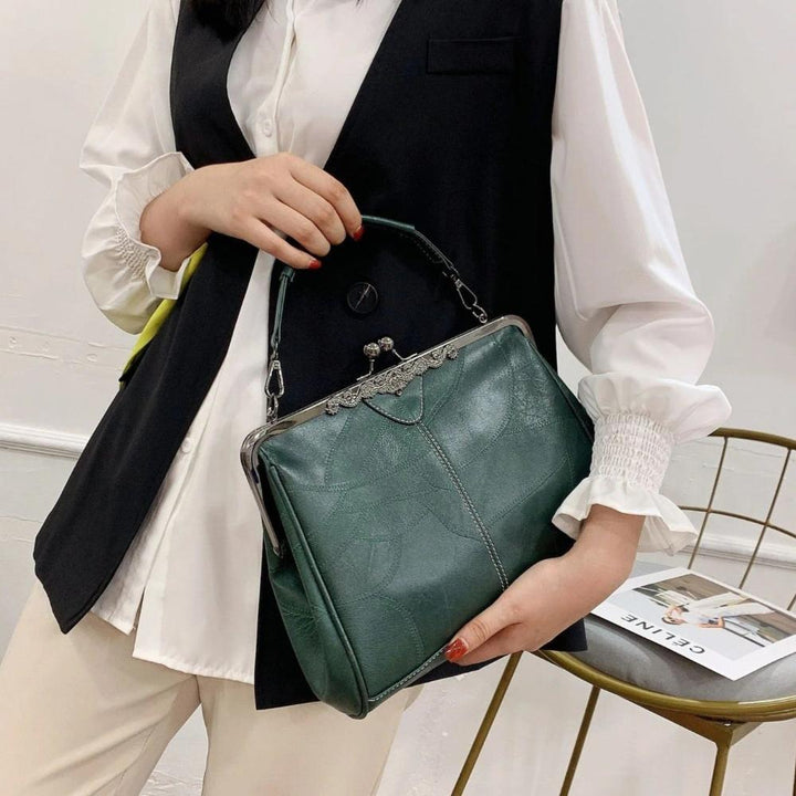 Mila | Geantă vintage atemporală cu un elegant închizător cu clapetă